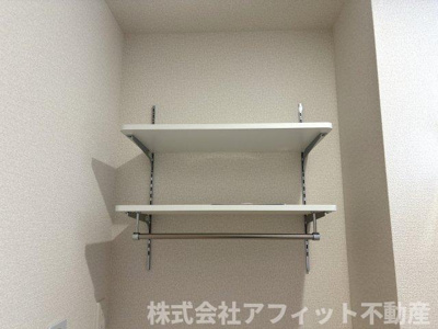 【その他】 | サントピア新涯Ⅱ | 洗面所収納棚