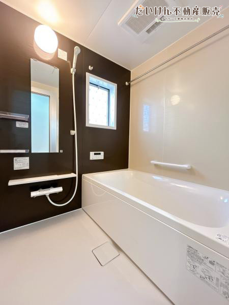 明石市北朝霧丘二丁目戸建の浴室