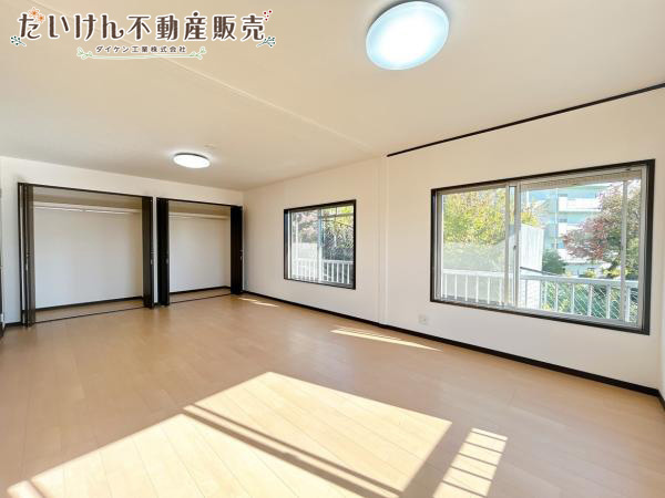 明石市北朝霧丘二丁目戸建の洋室