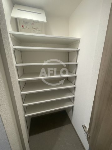 レオンヴァリエ長堀通の収納|レオンヴァリエ長堀通　シューズインクローゼット