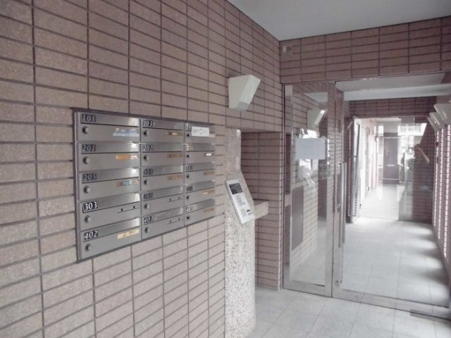 ロイヤルティアラのロビー