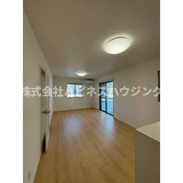 グランソフィア東深井(グランソフィアヒガシフカイ)の居間・リビング