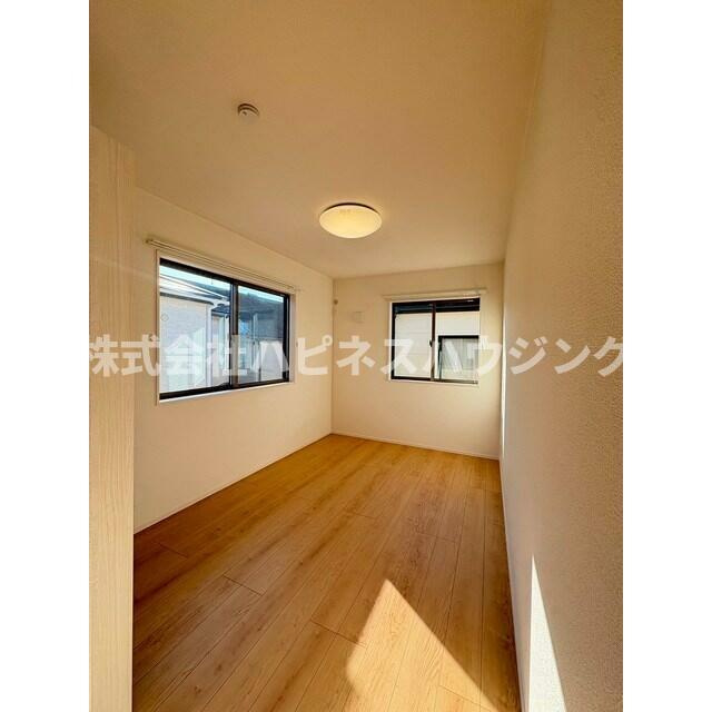 グランソフィア東深井(グランソフィアヒガシフカイ)の洋室