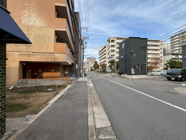長柄中三丁目土地の前面道路含む現地写真