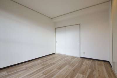 【洋室】 | パークヒルズオーカ