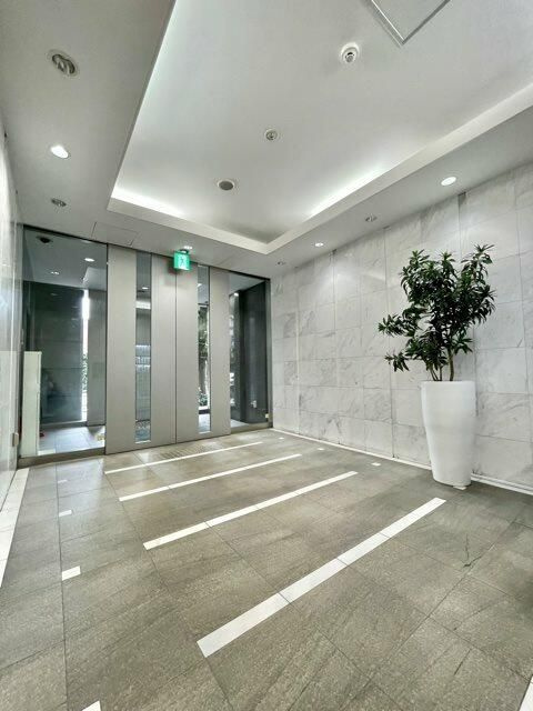 レジディア文京音羽ＩＩのエントランス