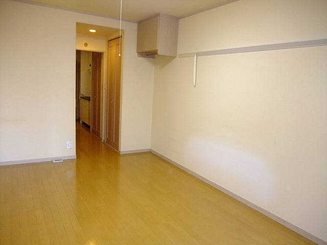 ラ・クールさいたまの居間・リビング|※別部屋写真