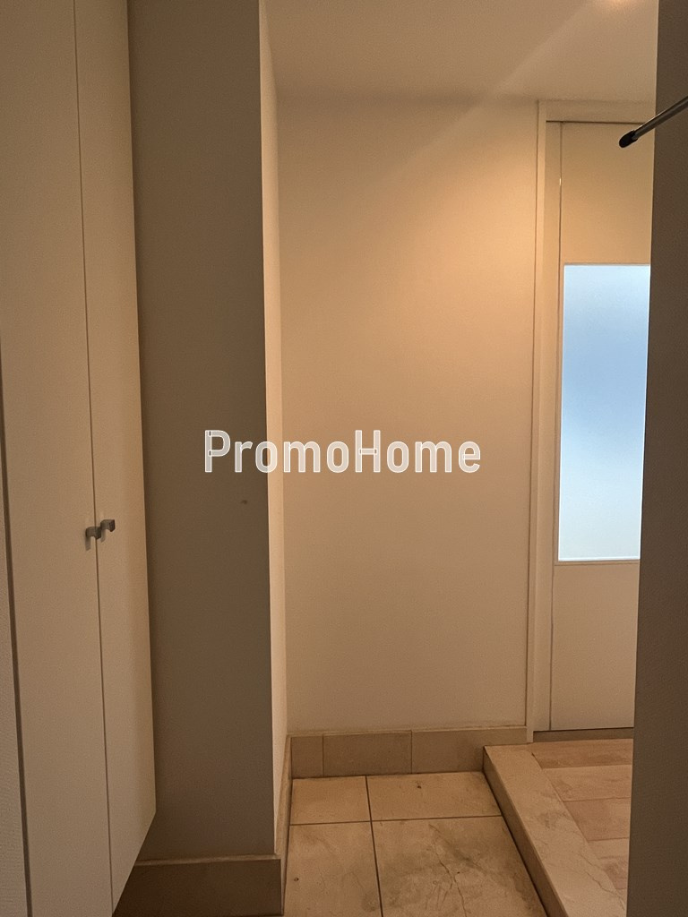 グランカーサ銀座イーストの玄関