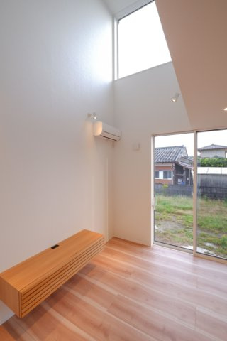 村角町の居間・リビング