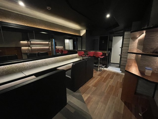 大阪市北区曾根崎新地１丁目の店舗一部の内装