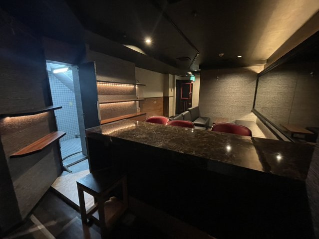 大阪市北区曾根崎新地１丁目の店舗一部の内装