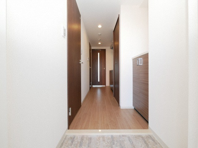 フォーリアライズ大阪ウエストベイの玄関