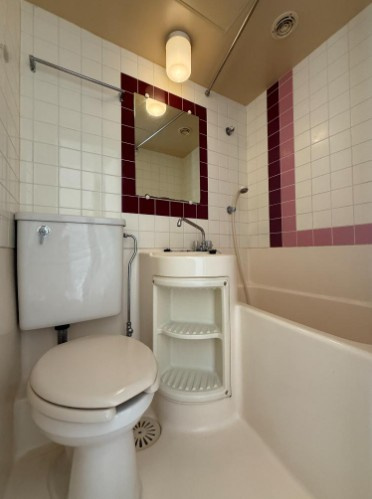 【浴室】 | トップ赤羽第2 | ３点ユニットになります。綺麗に利用しています。