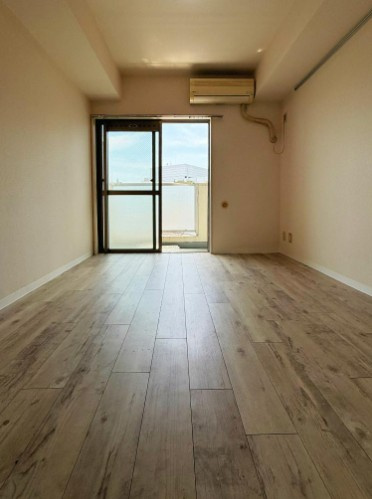 【洋室】 | トップ赤羽第2 | うららかな陽射しがどのお部屋にも降り注ぎますように、快適さを追求した間取設計。