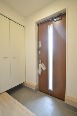 【玄関】 | 座間市入谷西2丁目　新築戸建て　全4棟【仲介手数料無料】