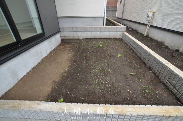 【庭】 | 座間市入谷西2丁目　新築戸建て　全4棟【仲介手数料無料】