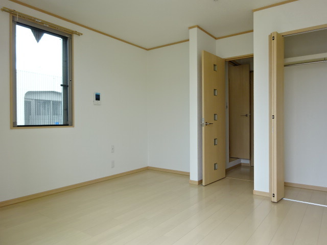 和泉市太町のハイツの居間・リビング|ゆったり過ごせるリビングです