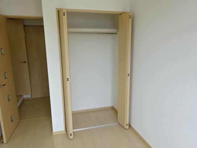 和泉市太町のハイツの収納|こまごまとしたものを収納できそうですね