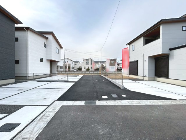 【商談中】ダイマルタウン　一宮市西五城第4　全4区画分譲の前面道路含む現地写真|■前面道路　■ヤマダ不動産　株式会社リライフ　
■夢のマイホーム購入をフルサポートします！