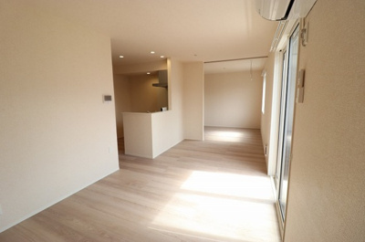 【居間・リビング】 | ソレアード | リビングルーム １２．１帖