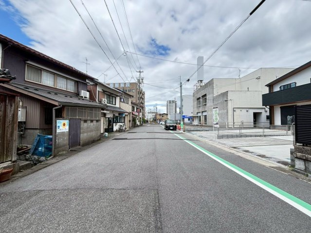 新築戸建　大垣市藤江町Ⅱ　全2区画分譲の前面道路含む現地写真|■前面道路　■ヤマダ不動産　株式会社リライフ　
■夢のマイホーム購入をフルサポートします！