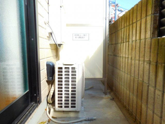 アビタシオン奈佐原B棟のバルコニー