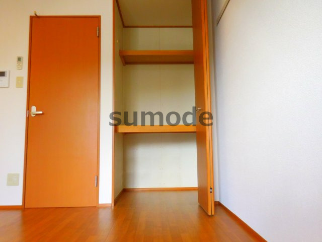 アビタシオン奈佐原B棟の収納