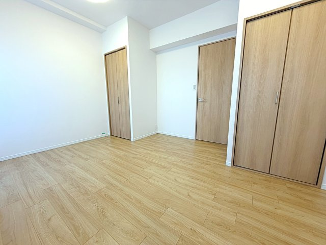 コスモ上永谷の洋室