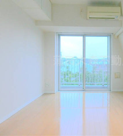 ブライズ大森東の居間・リビング|洋室6.8帖