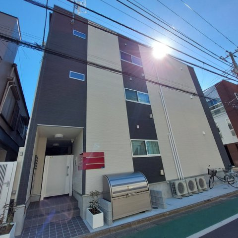 リベレンテ幡ヶ谷のエントランス