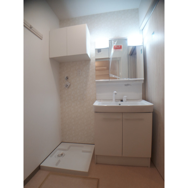 リベレンテ幡ヶ谷の洗面所