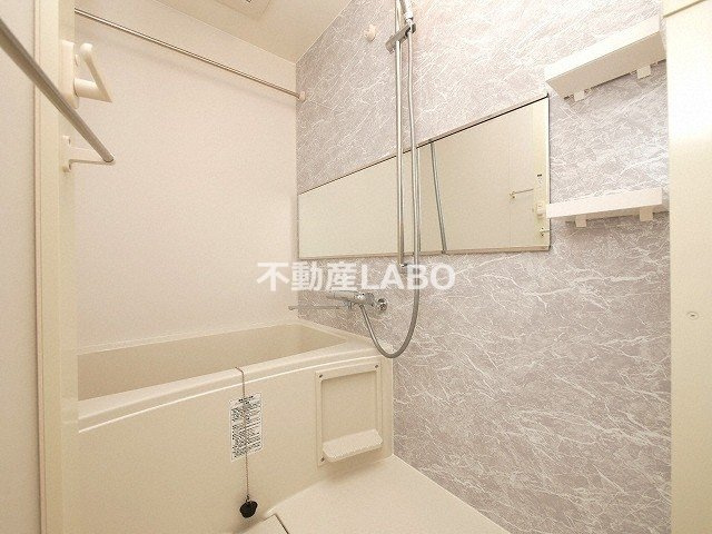 Splendide NAMBAIIIの浴室