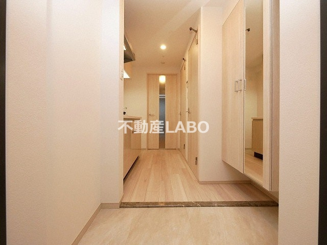 Splendide NAMBAIIIの玄関