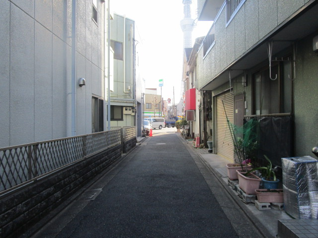 墨田区向島５丁目の倉庫