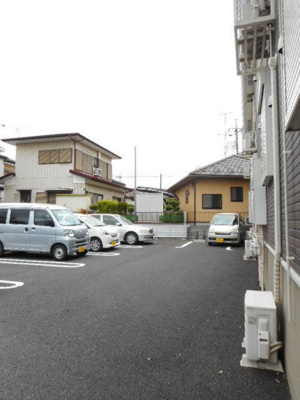 【駐車場】 | サニーファイン | 駐車場