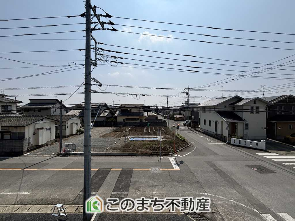 CRADLEGARDEN宇都宮市今宮第3の展望|2階バルコニーからは、開放感あふれる穏やかな街並みを一望。
空が広く感じられ、晴れた日には気持ちよくお洗濯や外気浴も楽しめます

