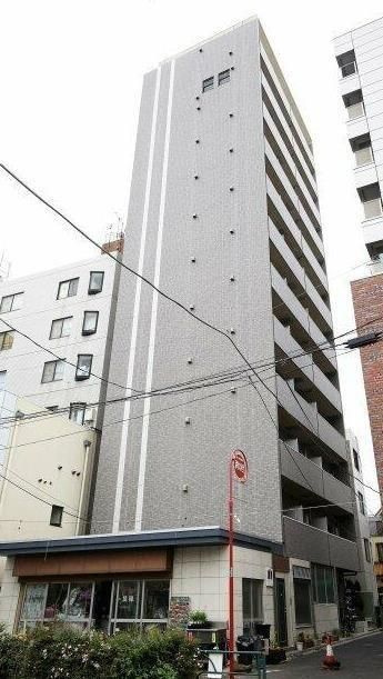 アデッソ新宿若松町の外観