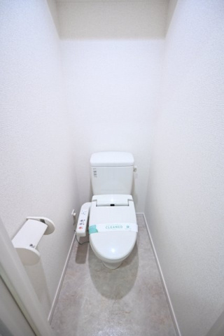 アデッソ新宿若松町のトイレ