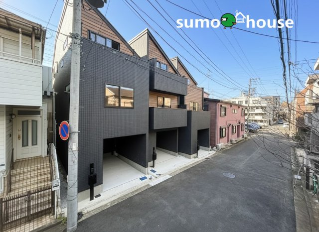 新築デザイナーズ住宅　全3棟　港北区日吉の前面道路含む現地写真|前面道路含む現地写真です