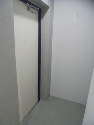 【玄関】 | ブライトツー