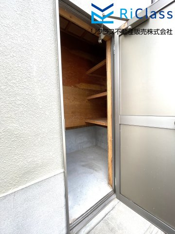 オーナーチェンジ物件　神戸市長田区上池田6丁目の収納|外部収納あります