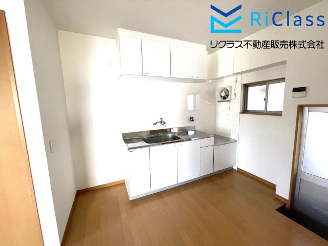 オーナーチェンジ物件　神戸市長田区上池田6丁目のキッチン|きれいなキッチンです