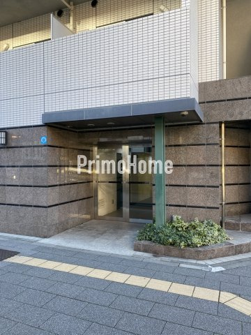 プロスペクト日本橋本町のエントランス