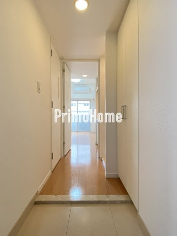 プロスペクト日本橋本町の玄関