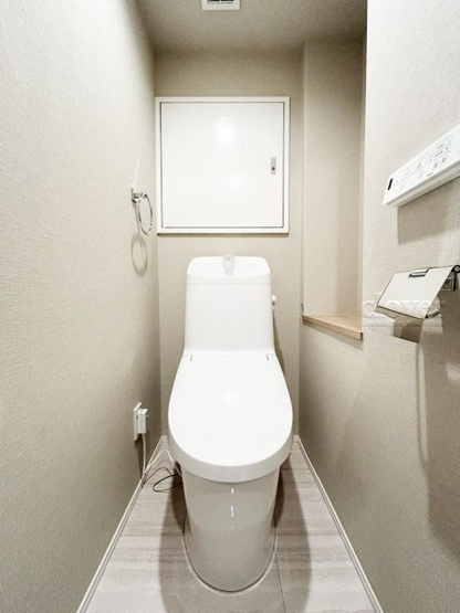 【トイレ】 | 東建池袋要町マンション | トイレはもともと個人の領域である自宅の中でも、最もプライベートな空間です。だからこそ、ほしい「落ち着き」がここにあります。～即日のご見学可能～　お問合せはお気軽にどうぞ。