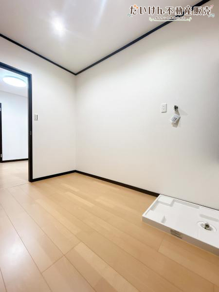 明石市魚住町清水　中古戸建の洗面所