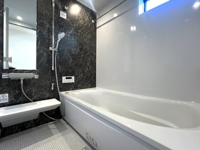 ちょっと高台だから陽当たり独り占め☆【保土ヶ谷区仏向町新築戸建】の浴室|日々の暮らしに欠かせないお風呂です