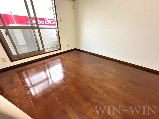 アンフィールドの居間・リビング|イメージ（同建物内別部屋の写真です）