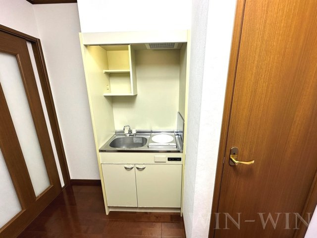 アンフィールドのキッチン|イメージ（同建物内別部屋の写真です）