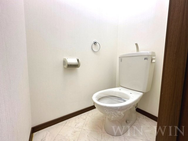 アンフィールドのトイレ|イメージ（同建物内別部屋の写真です）